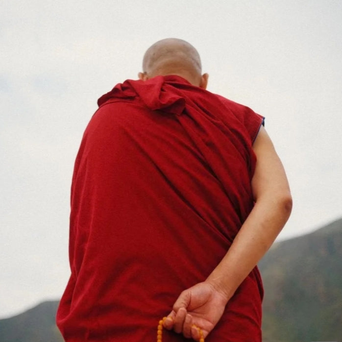 Benedizione rituale — La protezione e l’energia dei gioielli tibetani