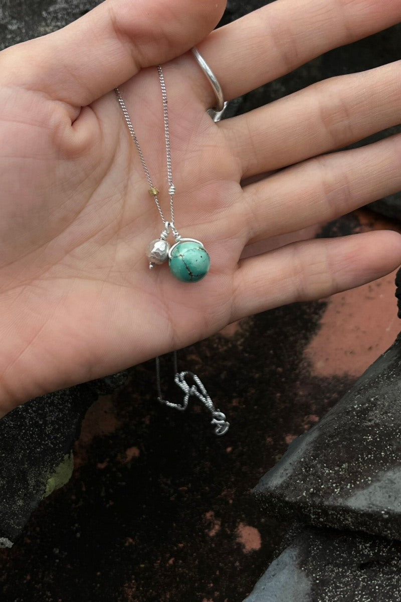 Sferis dualis · Collana in Argento con Turchese Naturale e Sfera in Argento 999