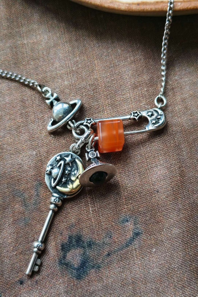 Collana tibetana in corallo rosso naturale ghiacciato con placcatura argento | Ly·coure del Tibet