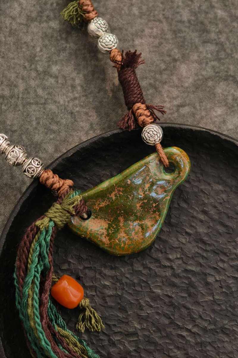 dettaglio-turchese-orizzontale-sospeso-venature-naturali-spessore-4mm