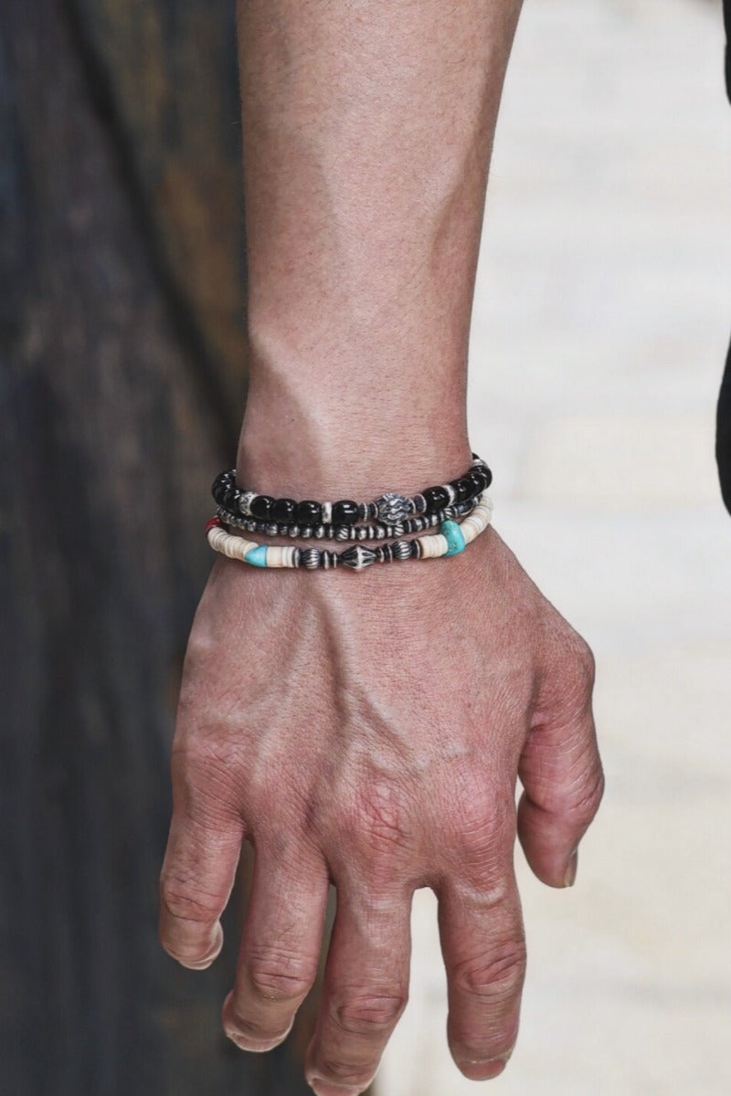 Bracciale Nuovi Arrivi – Heishi Bianco, Turchese, Corniola e Argento 925
